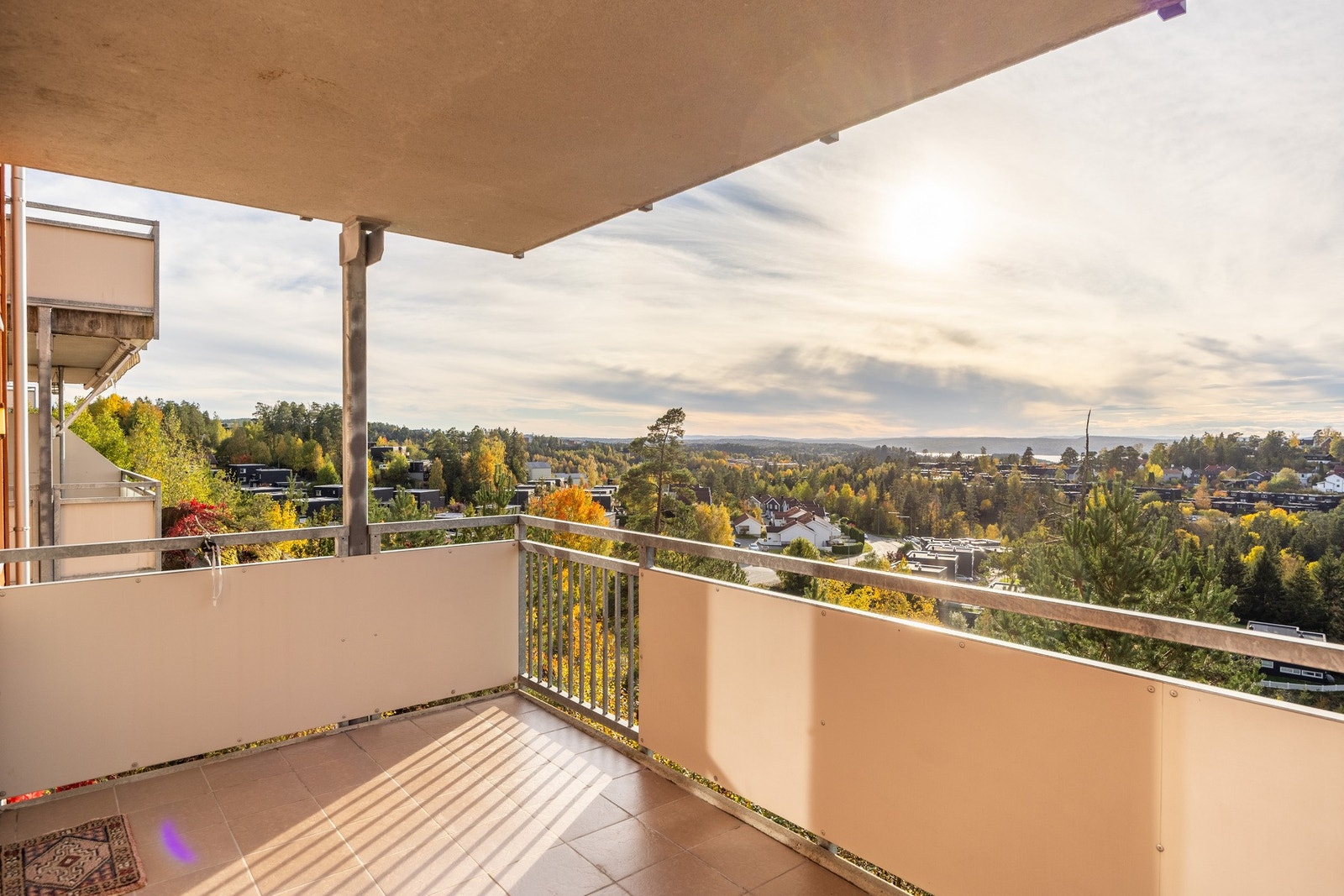 Leiligheten ligger fint til og har en stor balkong på 10 kvm. Galleribilde