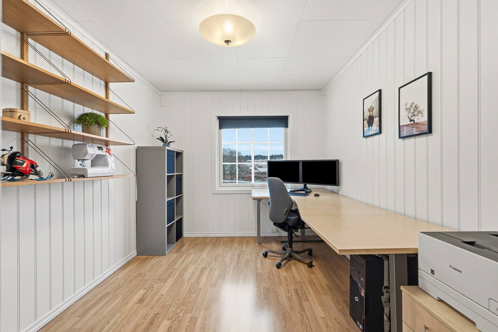 Soverom 2 - egner seg godt som hjemmekontor, gjesterom eller barnerom. Galleribilde