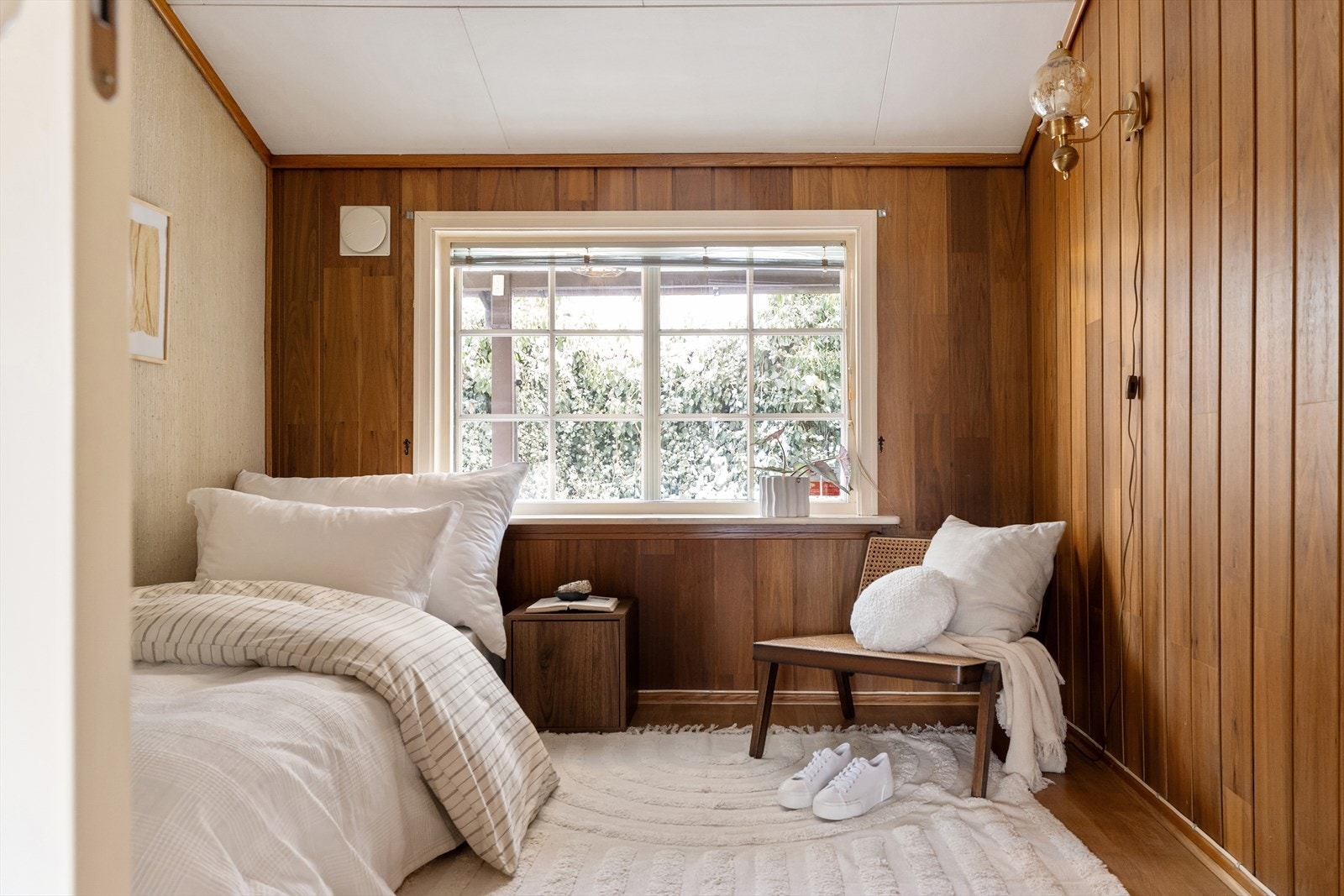 Boligen har totalt to soverom. Soverommene har ordinær størrelse og kan benyttes som hovedsoverom, barnerom eller kontor etter behov. Galleribilde