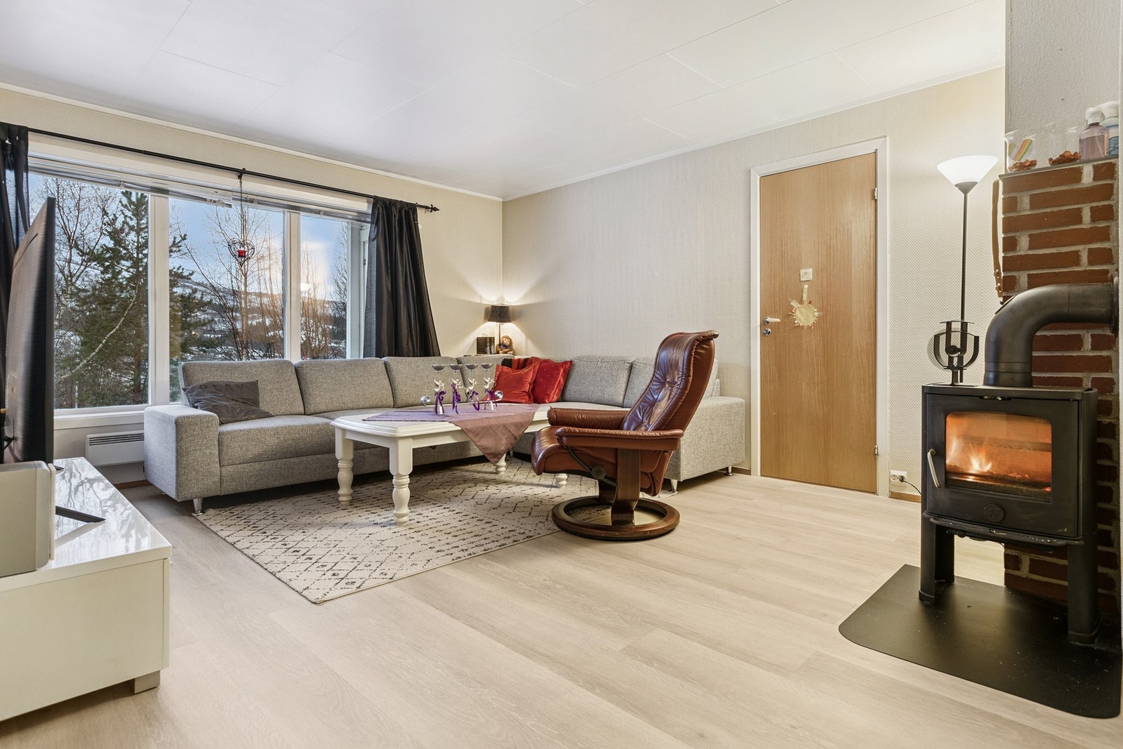 Utleiedel består av kjøkken, bad og to soverom. Galleribilde