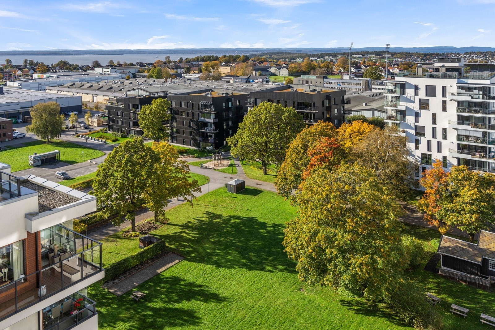 Det er kort vei til Rygge Storsenter med over 40 butikker. Galleribilde