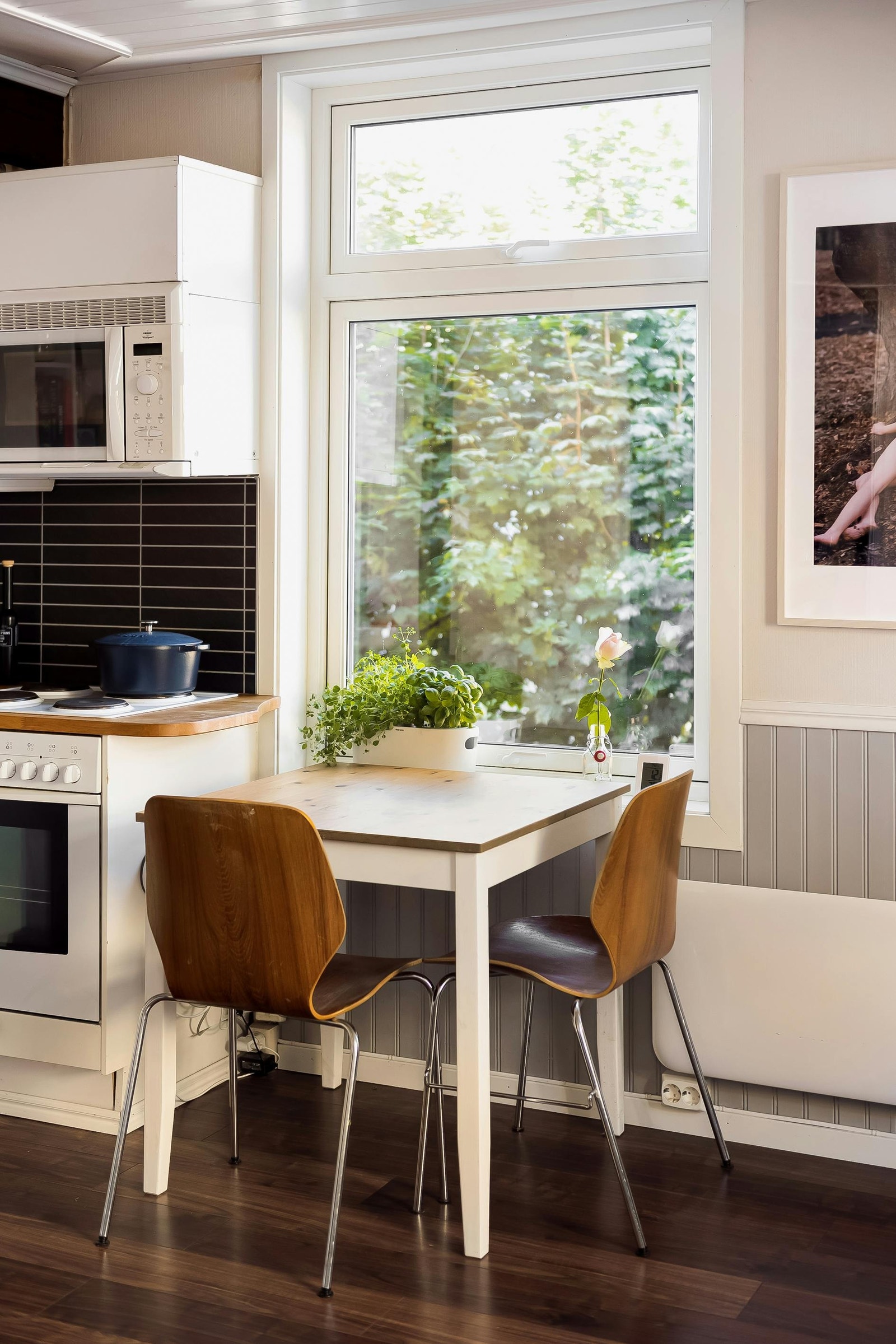 Sentral beliggenhet med gangavstand til sentrum og solsiden. Galleribilde