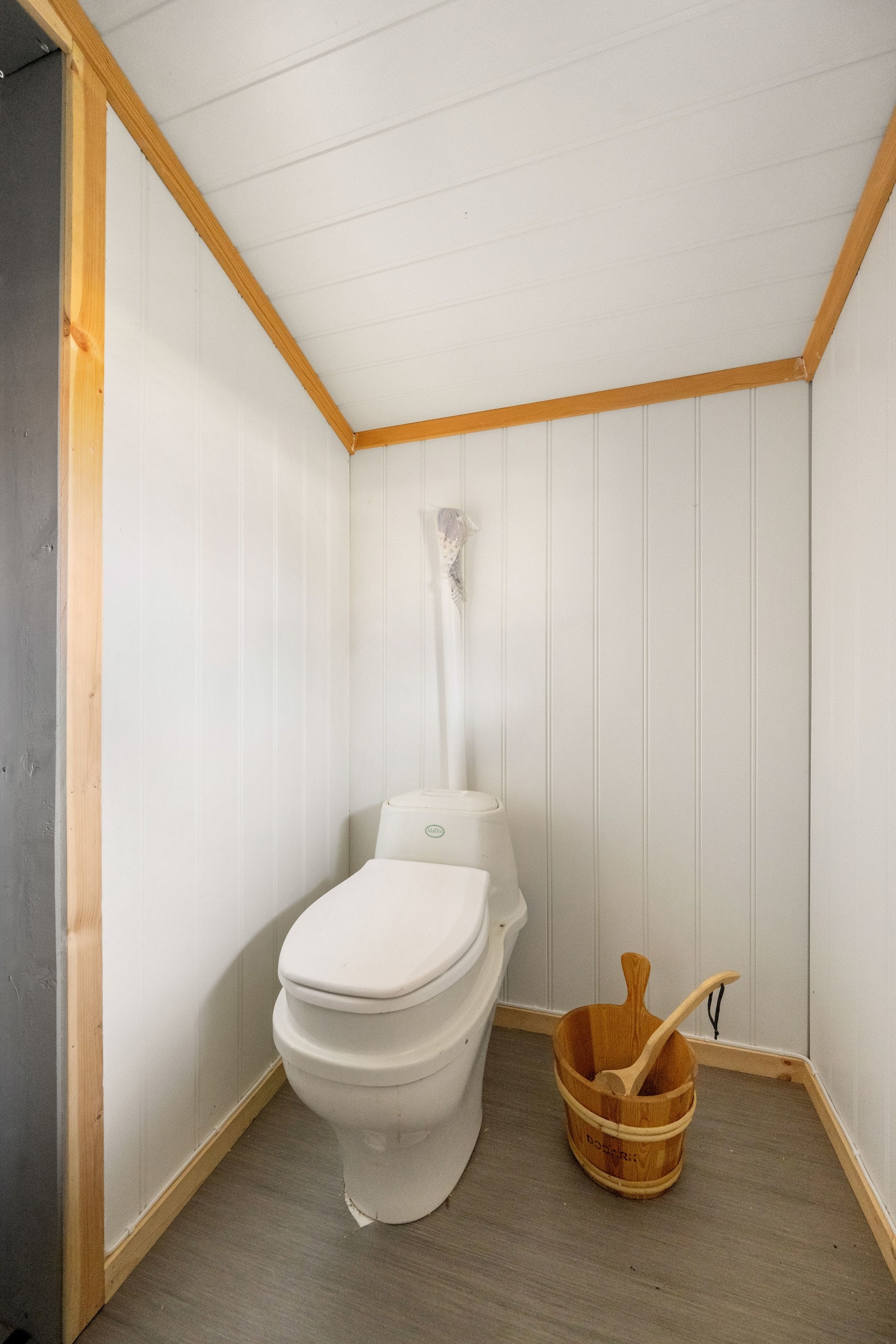 Miljøtoalett på hyttebadet Galleribilde