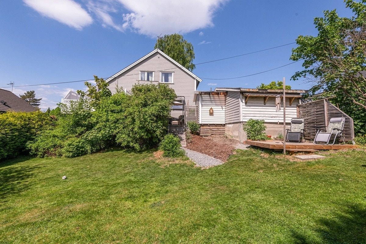 Frodig og grønn hage Galleribilde