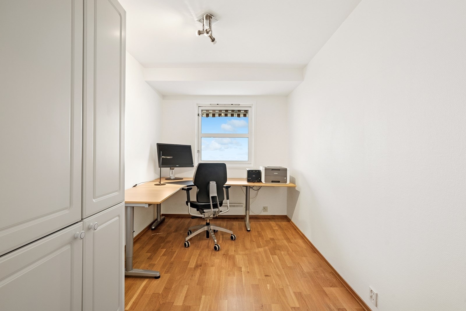 Soverom 3 brukes gjerne som gjesterom eller hjemmekontor. Galleribilde