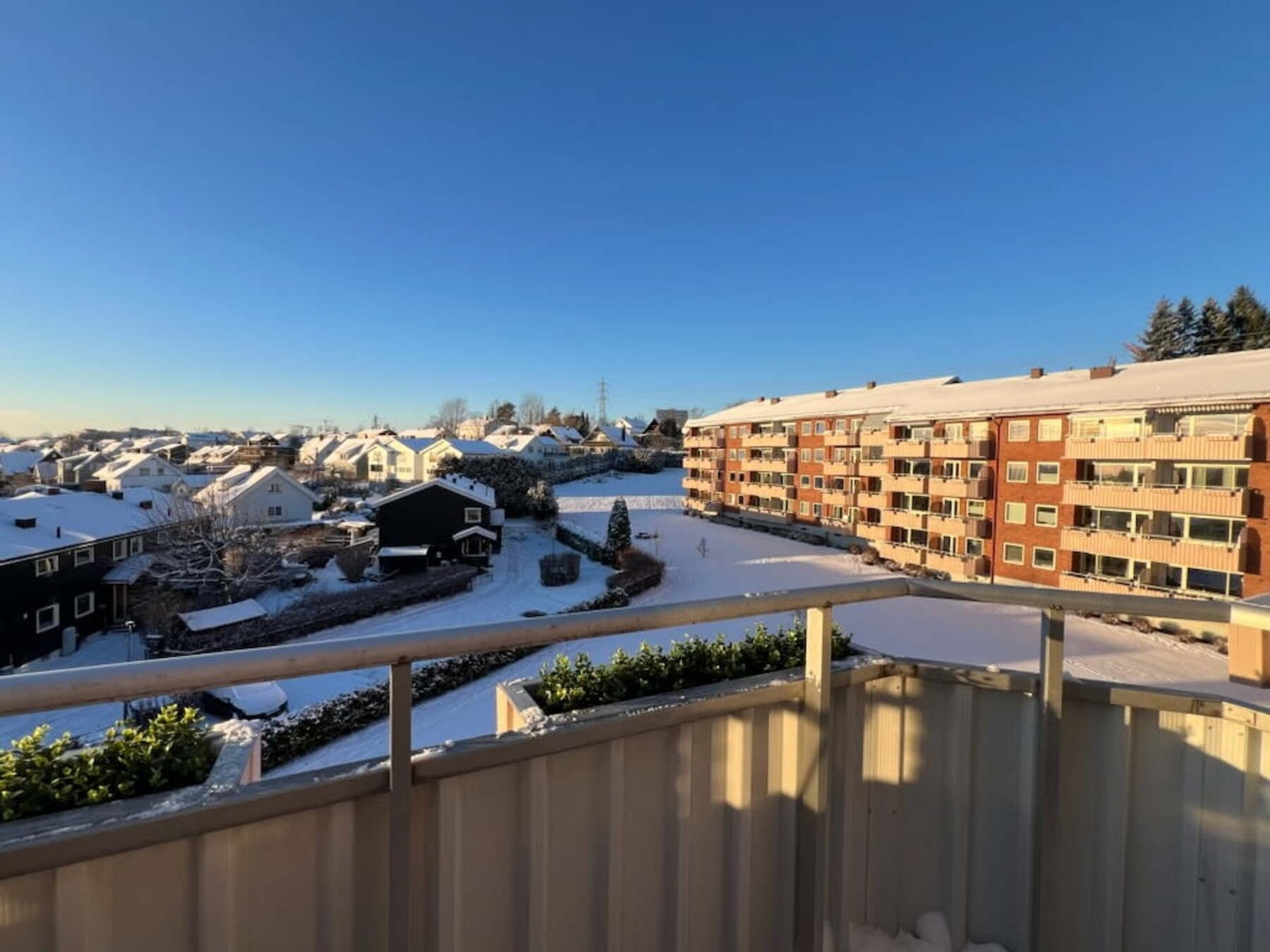 Selgers private vinterbilde fra balkongen. Galleribilde