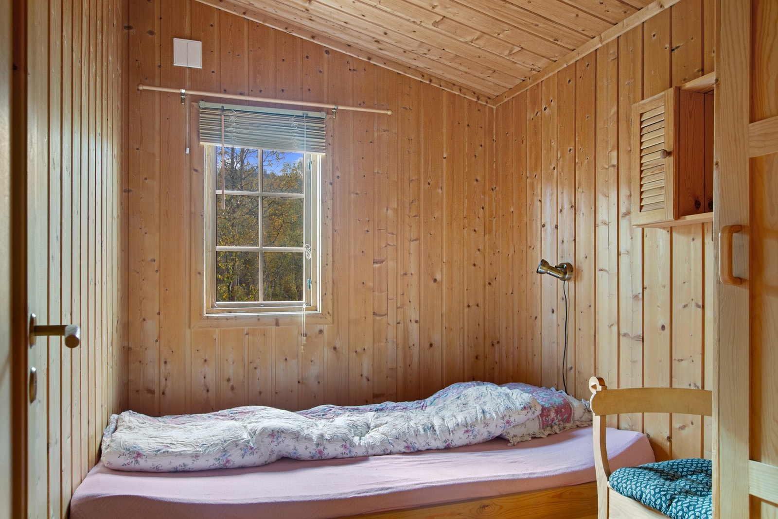 Hytta har tre soverom Galleribilde