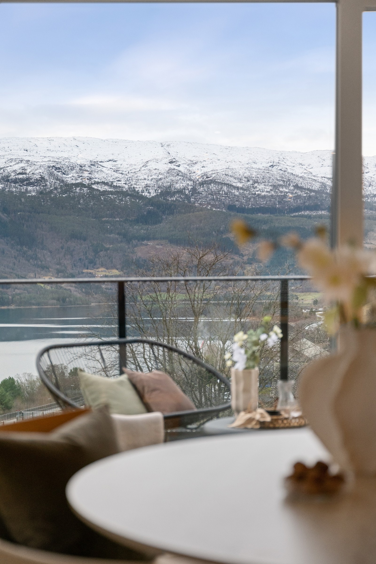 Du har utgang til takterrassen fra stuen. Galleribilde