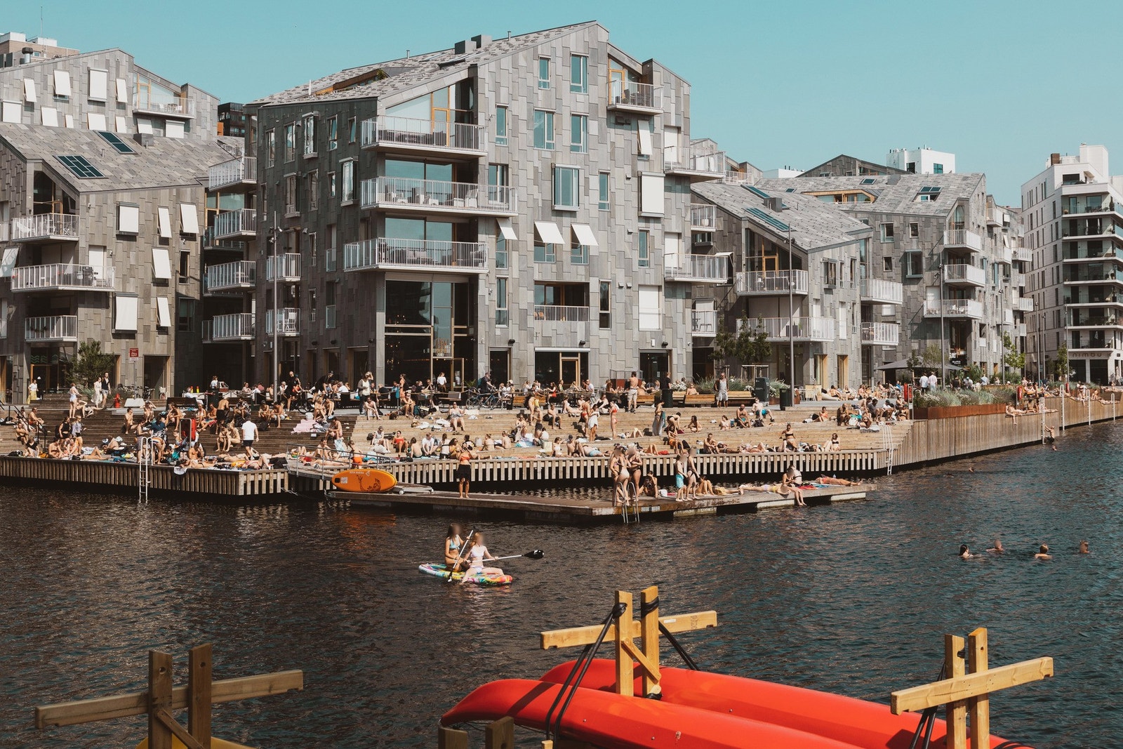 Badeplass rett utenfor døren. Galleribilde