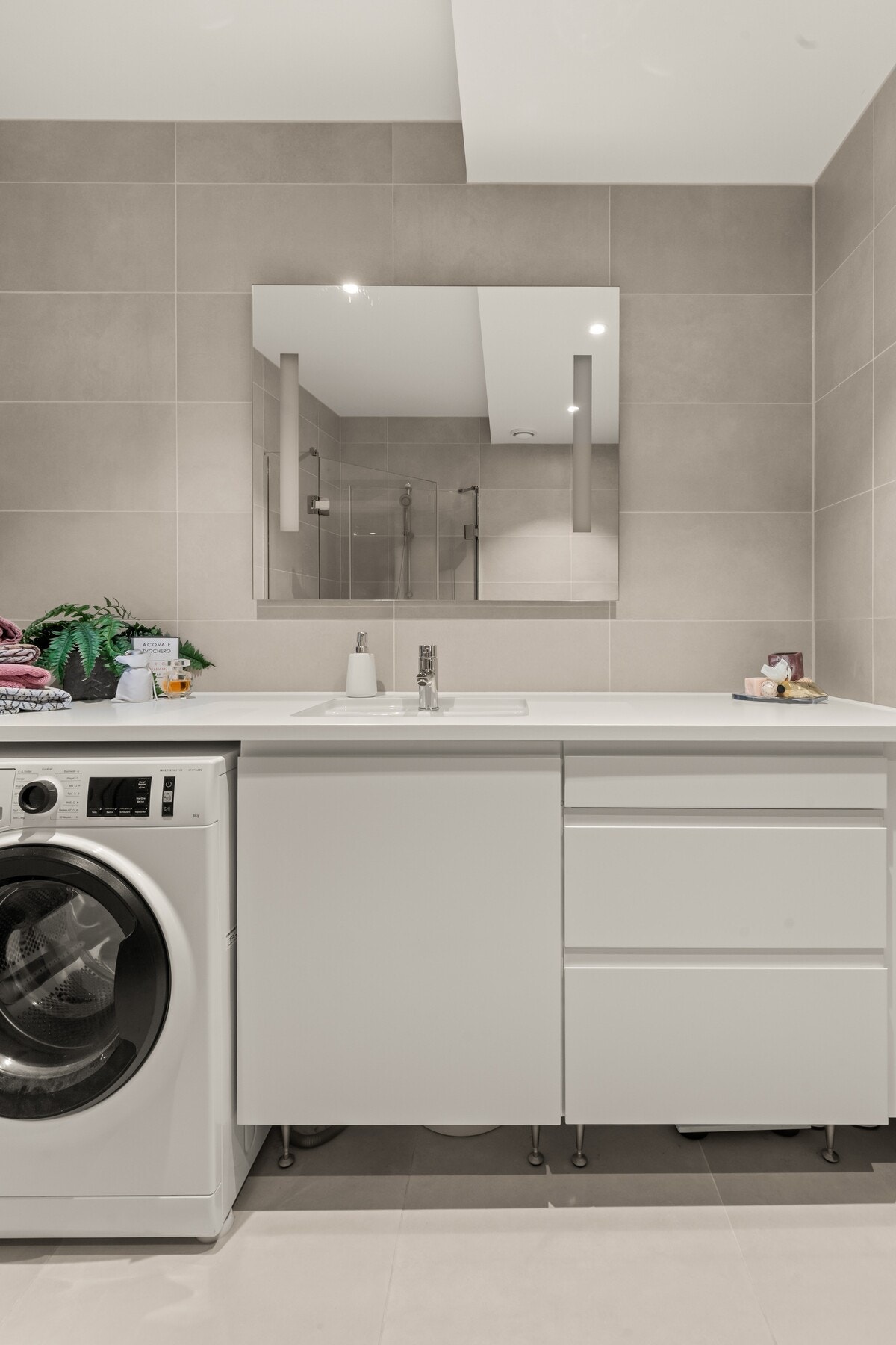 Opplegg for vaskemaskin. Galleribilde