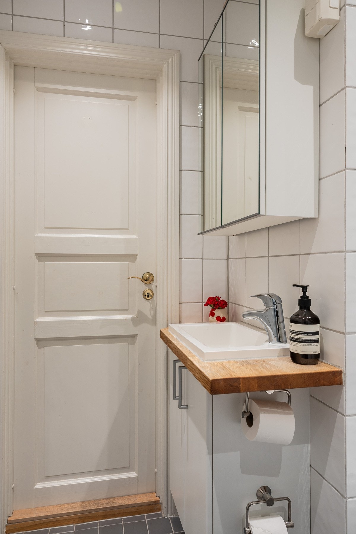 Badet har elektrisk styrt vifte. Galleribilde