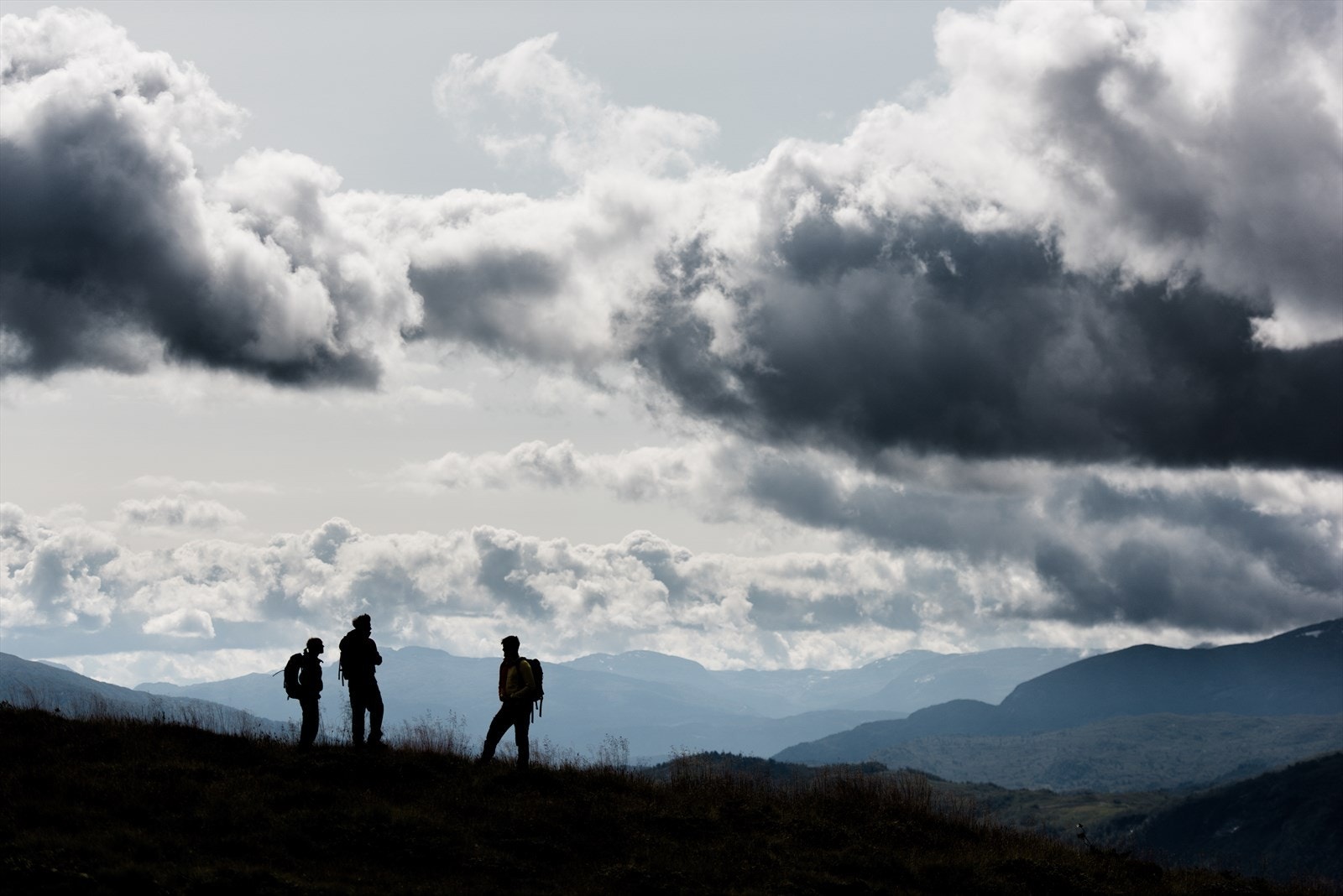 Myrkdalen er også et nydelig sted om sommeren. Ta på deg gode sko og ta deg en gåtur i den flotte naturen. Galleribilde