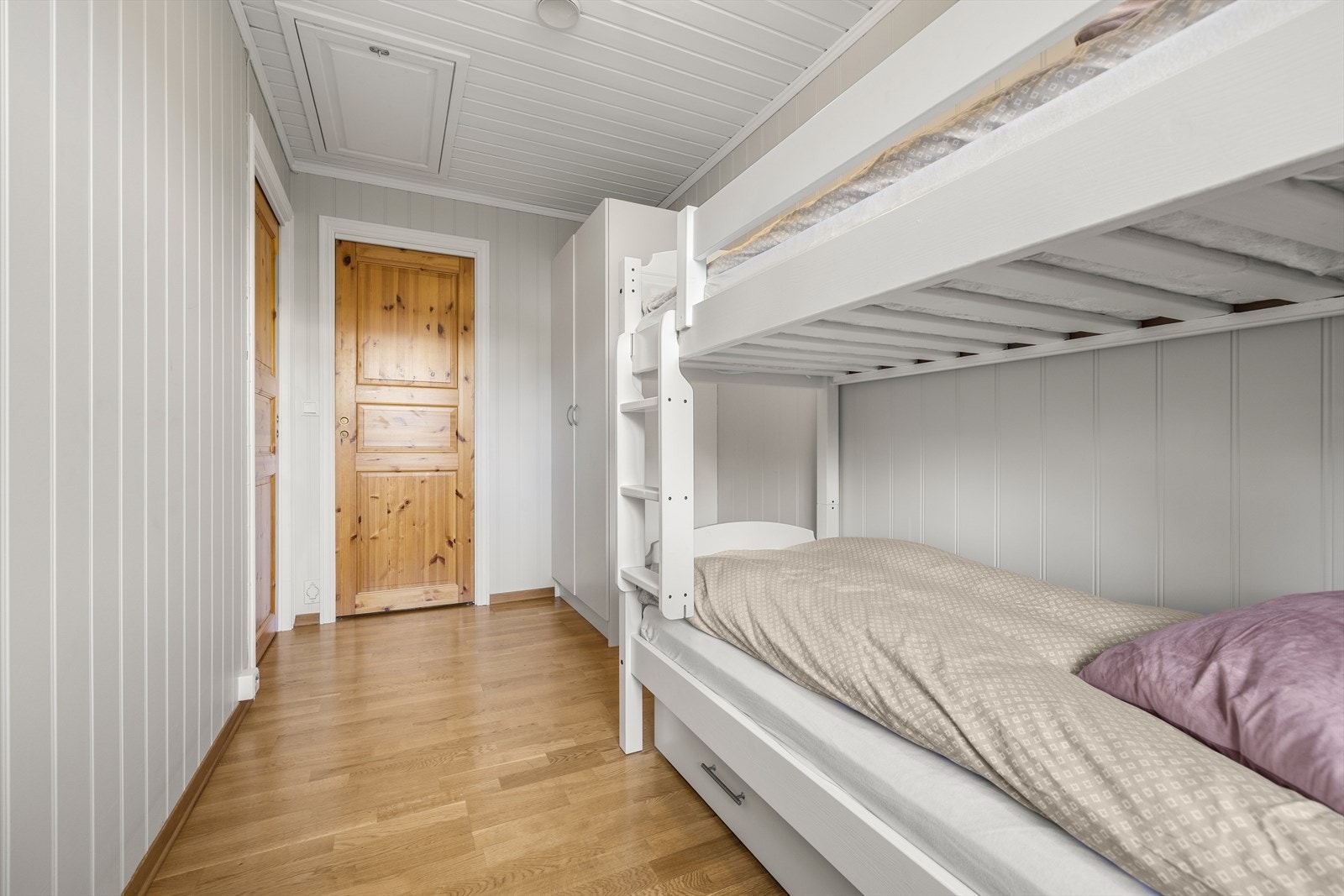 Rommet kan fint fungere som både barne-, gjesterom, kontor eller lignende. Galleribilde