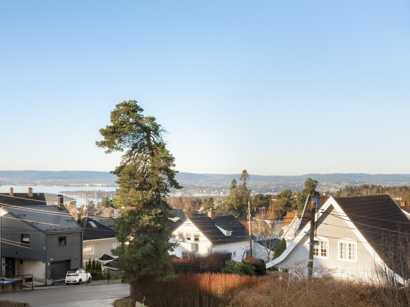 Utsikt over det etablerte villastrøket på Bekkelagshøgda. Galleribilde