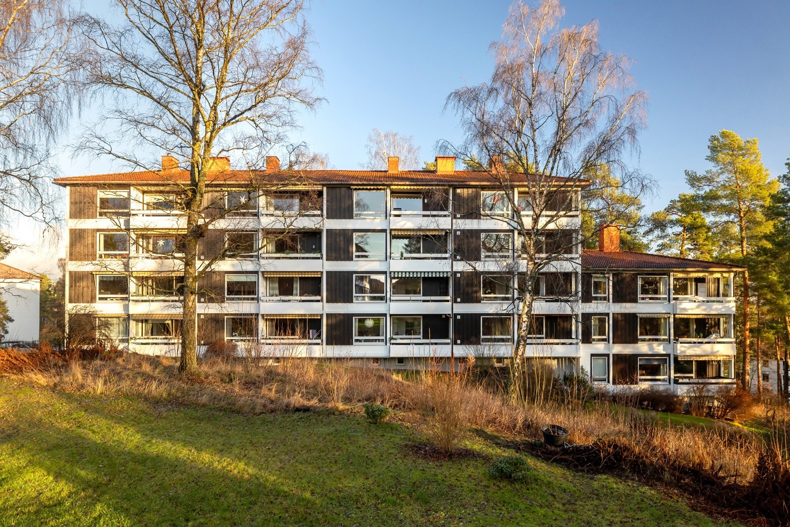 Her bor du i et hyggelig veldrevet sameie med fantastisk beliggenhet. Galleribilde