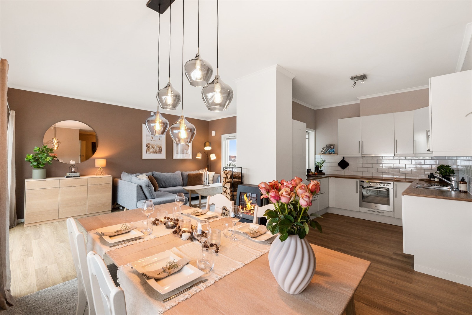 Velkommen til bords. Galleribilde