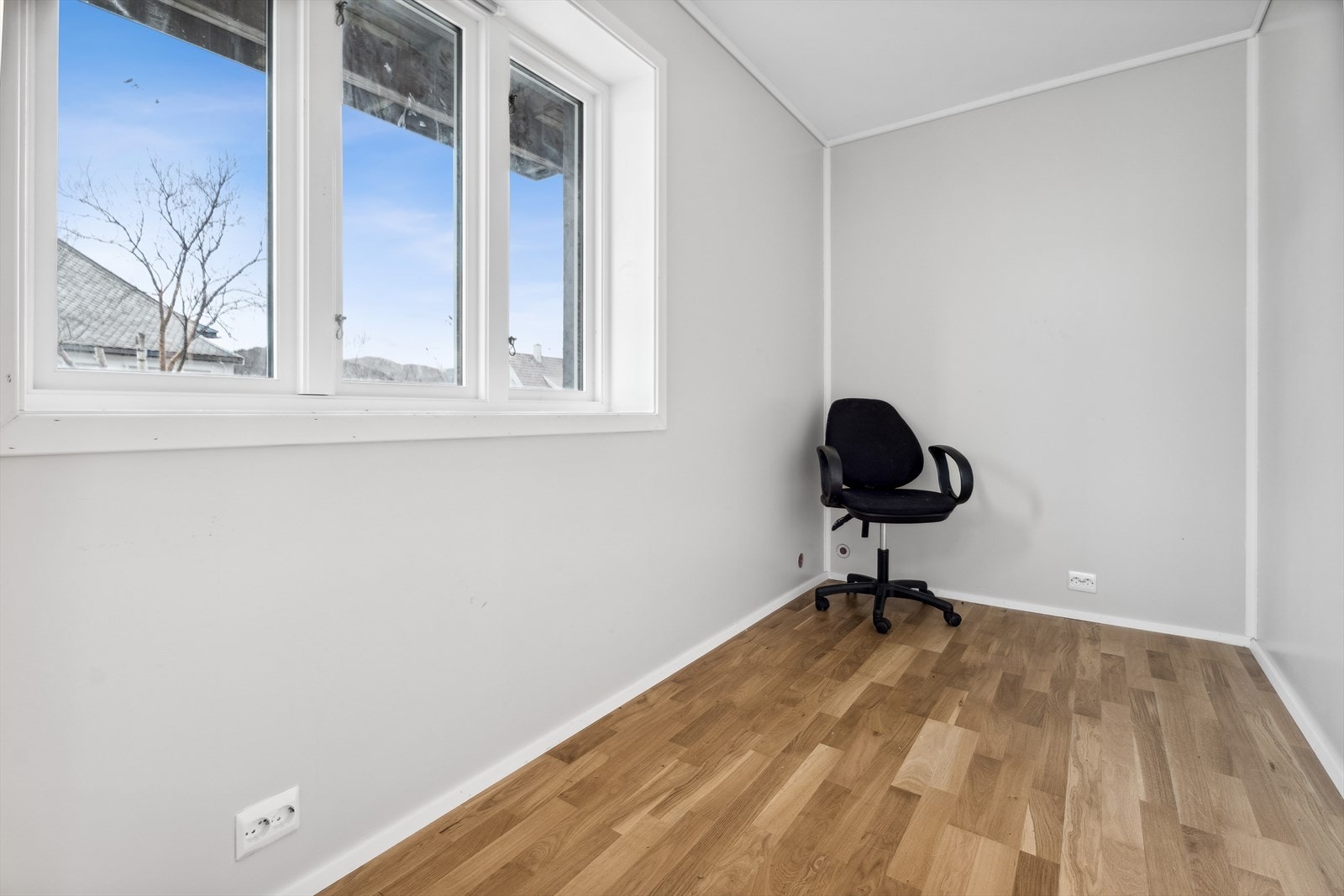 Kontor/soverom i u. etasje Galleribilde