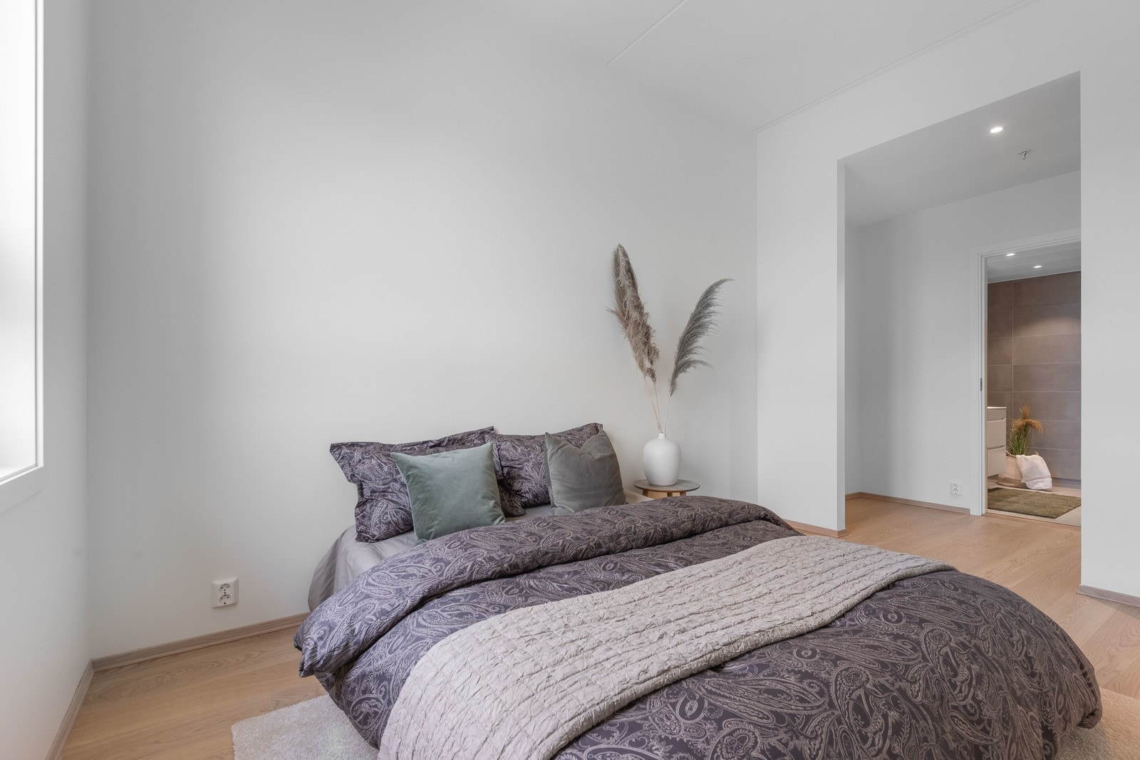 267666_30.jpg Galleribilde