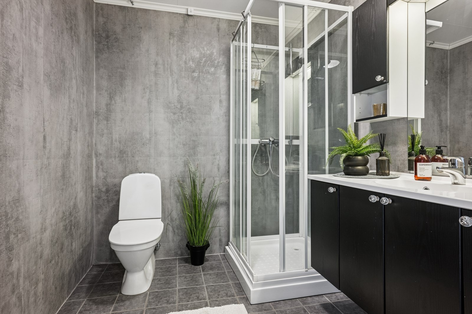 Pent bad i u.etg. Galleribilde