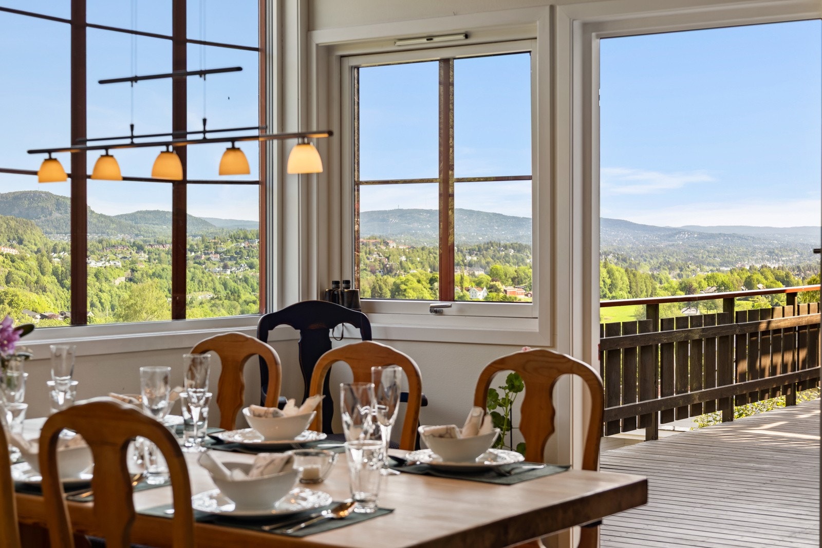 - Velkommen til Hvalstadåsen 25 - Enebolig med fantastisk utsikt - Galleribilde