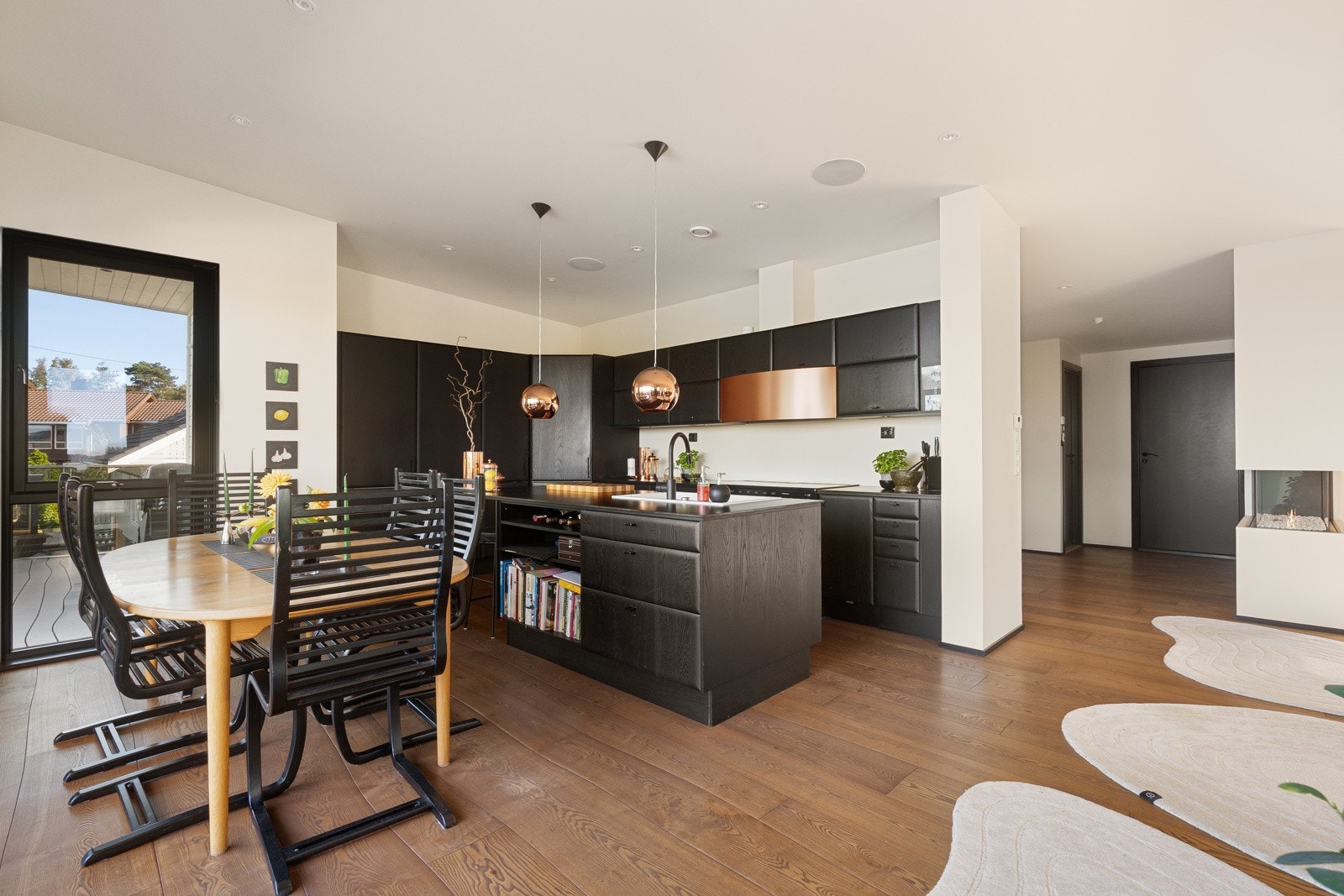 Her er det integrerte høyttalere. Galleribilde