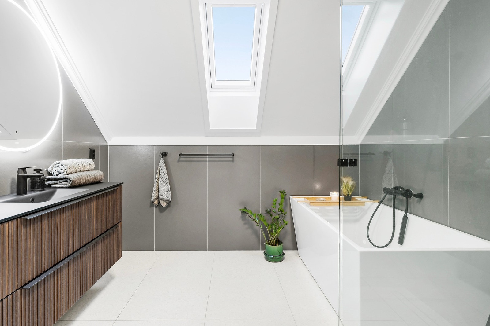 Takvindu sikrer lysinnslipp Galleribilde