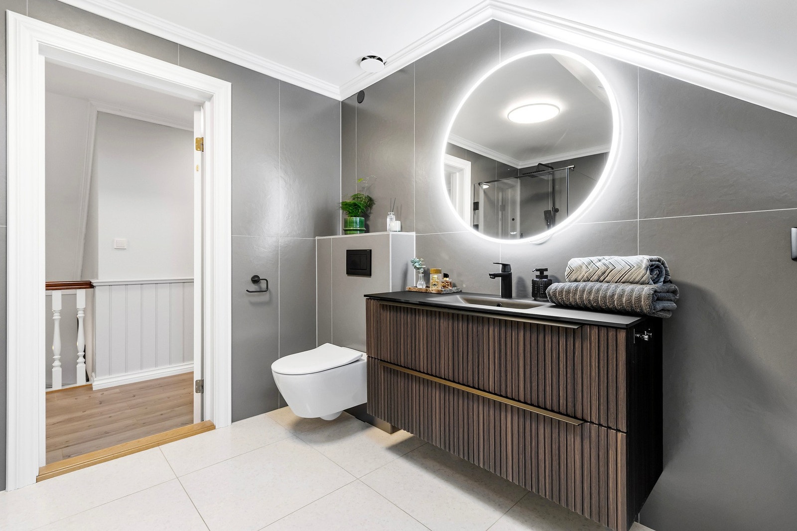 Badet er pusset opp i 2022 og fremstår som moderne Galleribilde