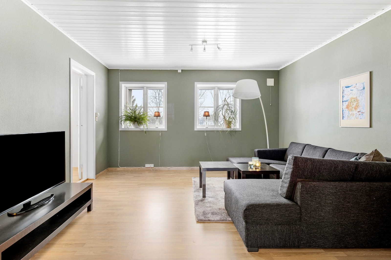 Hybelen har adkomst fra hoveddelen, men har også egen inngang Galleribilde