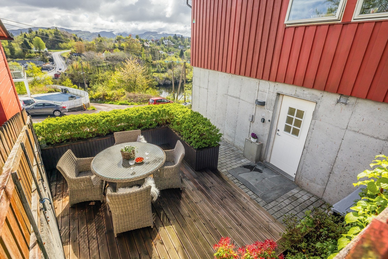 Takk for besøket og velkommen igjen til en hyggelig visning. Husk påmelding via linken - Visningspåmelding - eller kontakt megler på tlf. 951 00 699. Vel møtt! Galleribilde