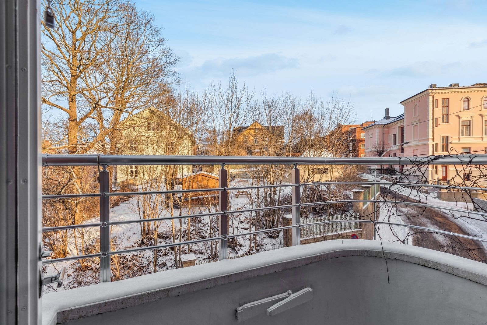 Balkong - ligger høyt og fritt Galleribilde