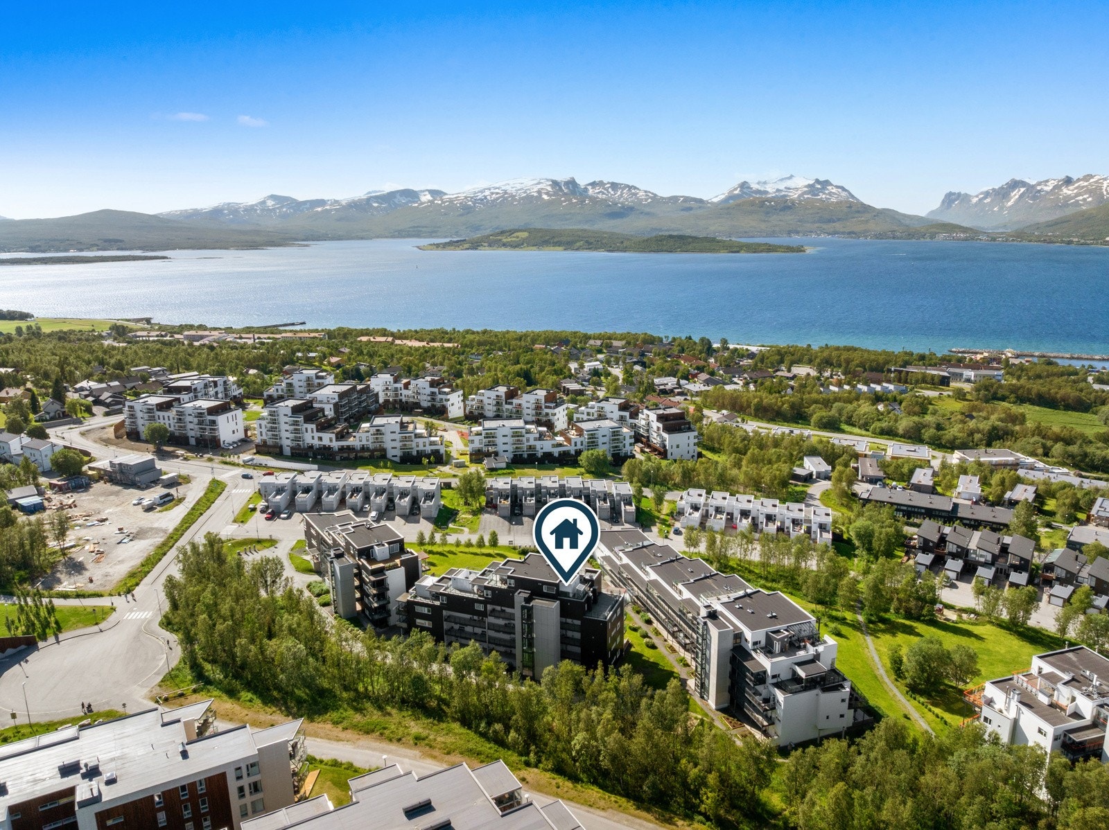 Dronefoto sommer. Galleribilde