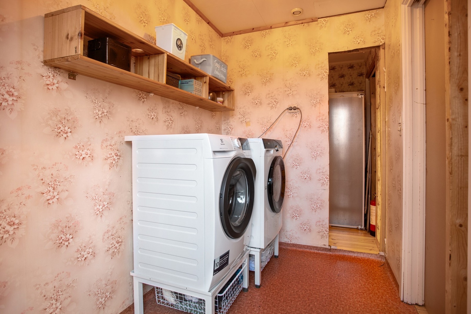 Vaskerom med opplegg for vaskemaskin Galleribilde