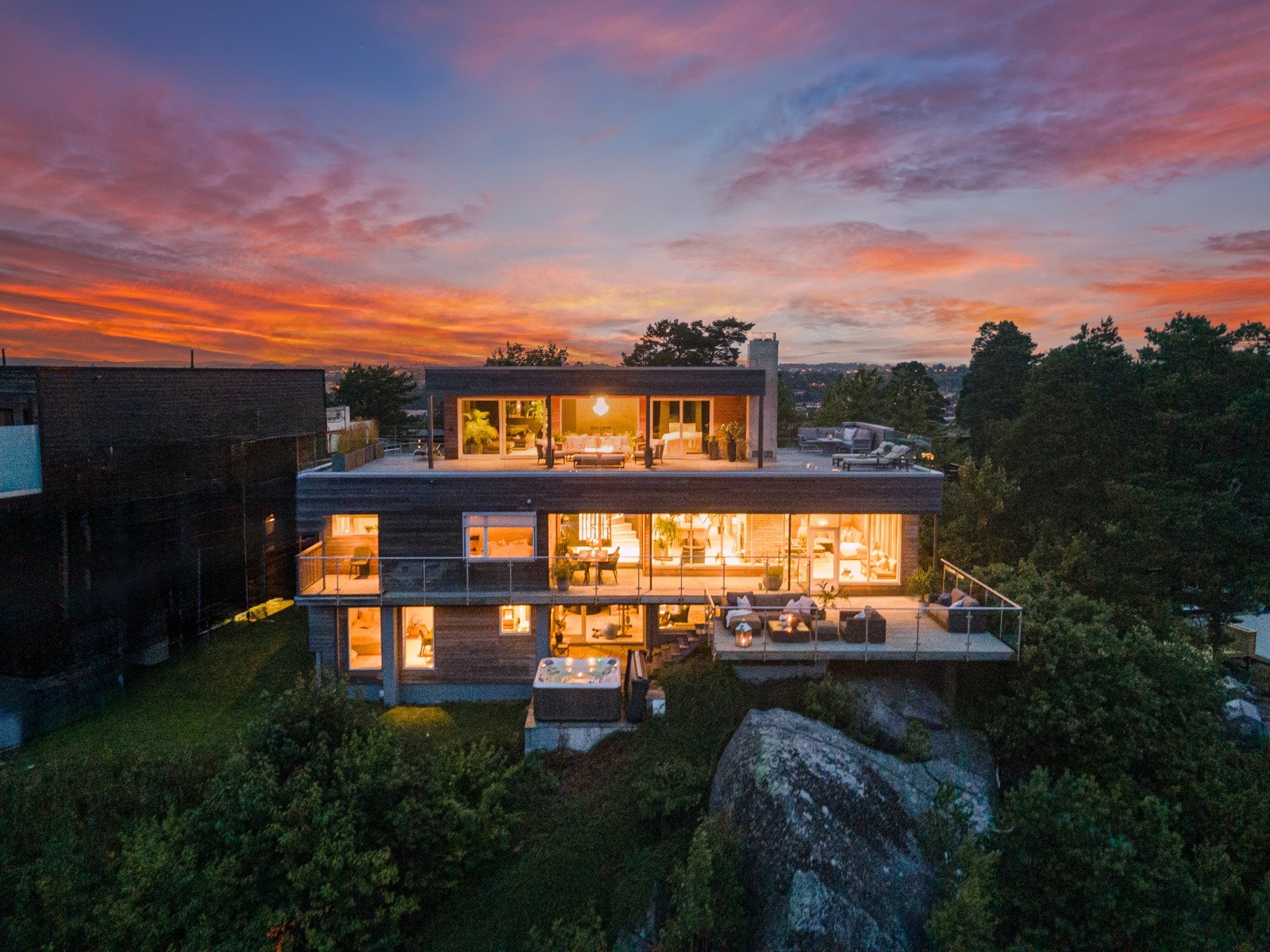 Hauanåsen by night Galleribilde