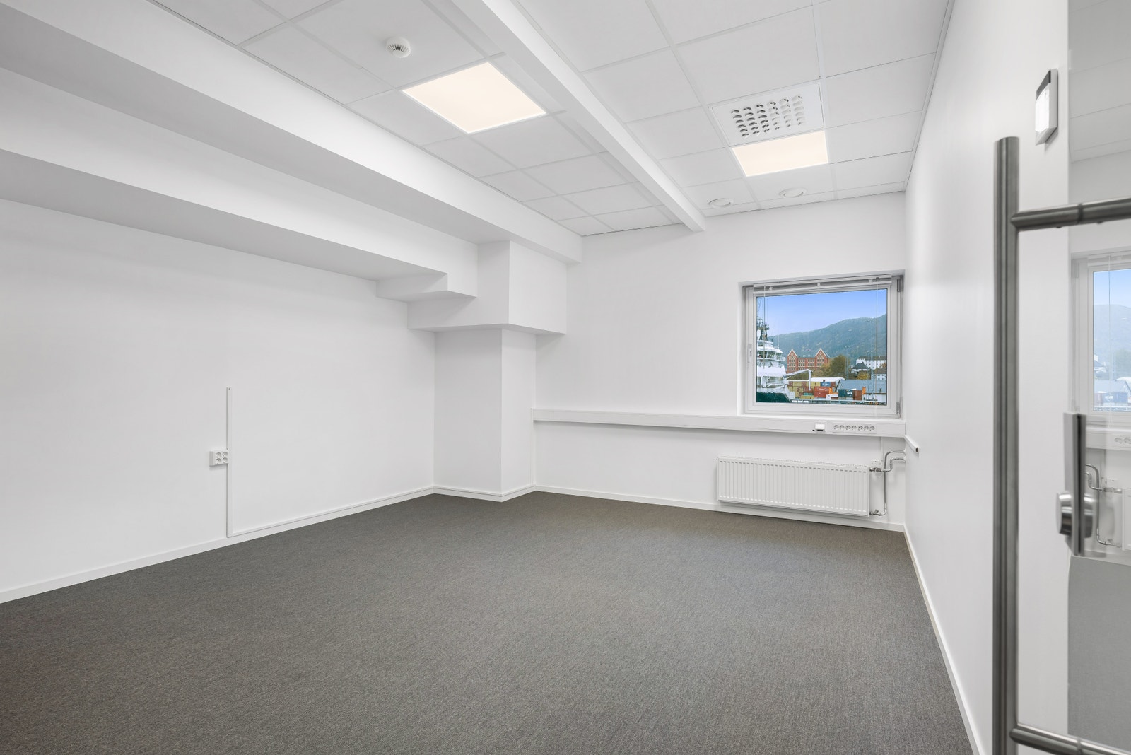 Kan brukes som kontor eller møterom Galleribilde