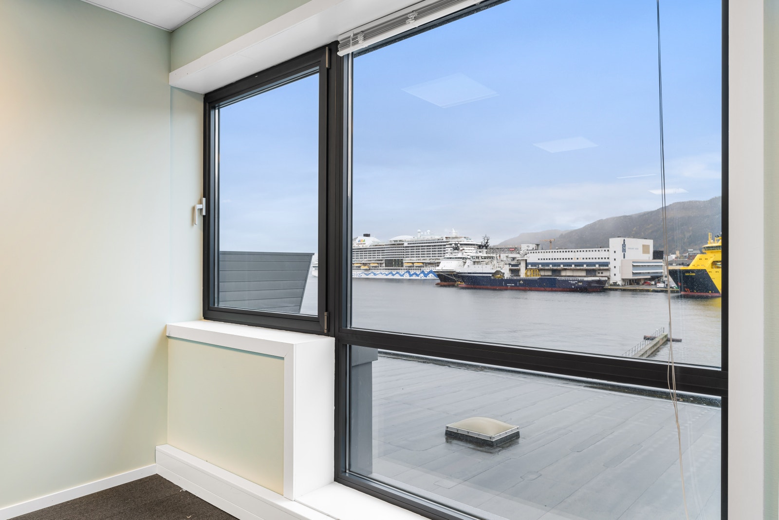 Damsgårdsveien 143 har også en fantastisk sjøutsikt Galleribilde