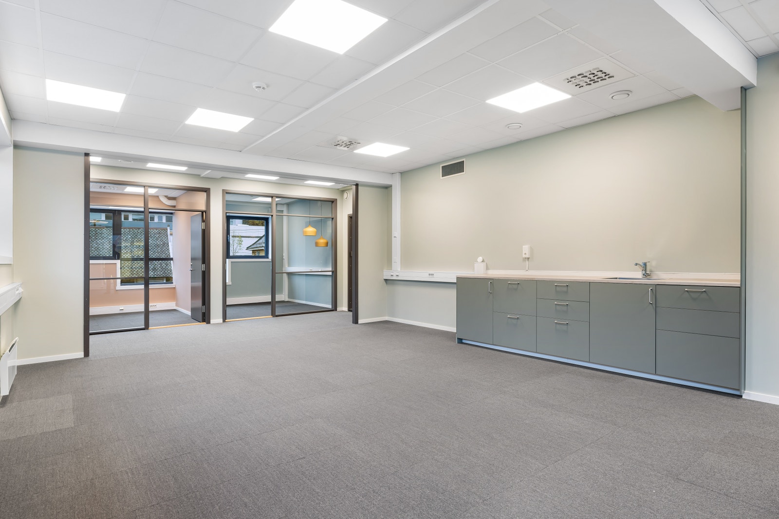 Lokalet består av 2 cellekontor Galleribilde