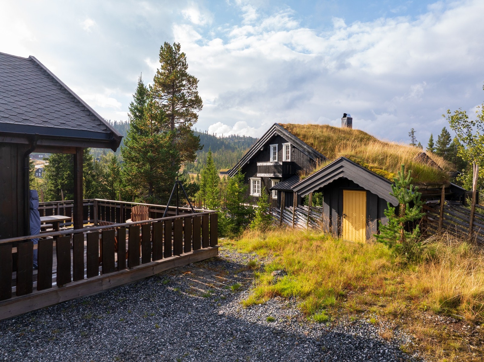Pumpehus og vannforsyning er felles med naboeiendommen. Galleribilde