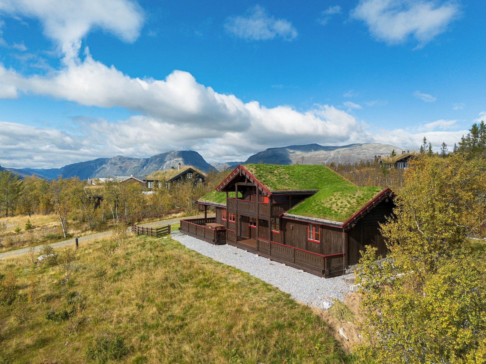 Vi har gleden av å presentere Haugastølen 66, en eiendom presentert av EIE Fjellmegleren! Foto: Pholio (Ingvild Joplassen) Galleribilde
