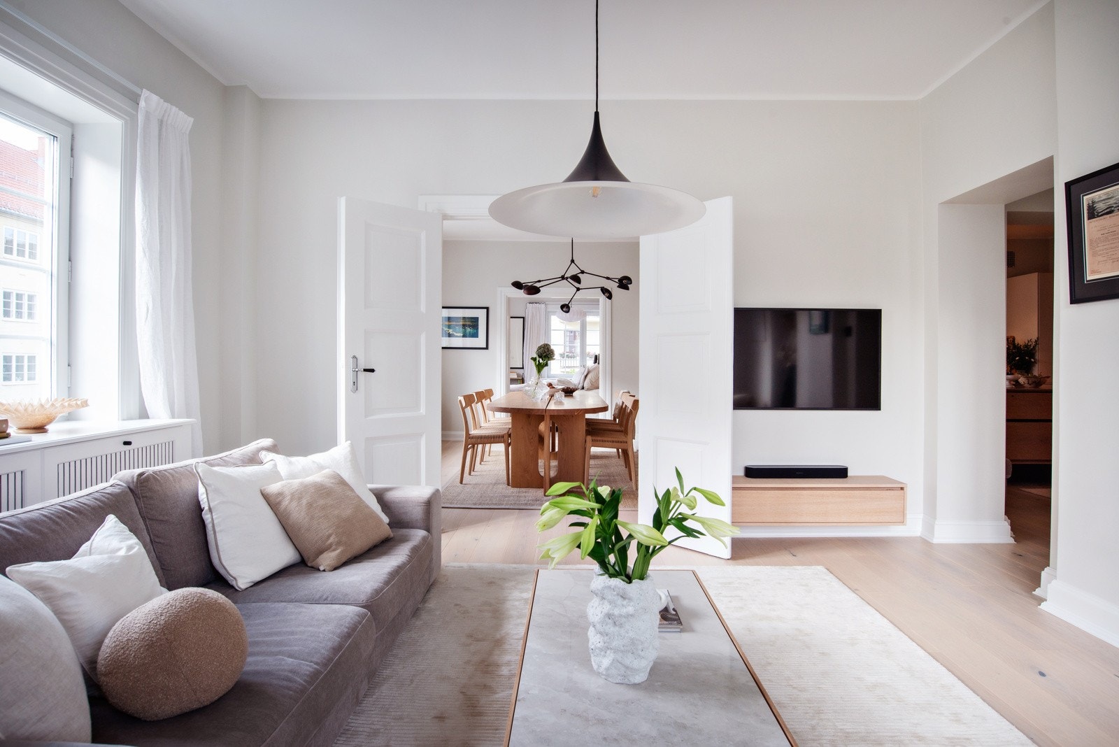 Tiltalende 6-roms endeleilighet i et av Oslos mest attraktive områder på Majorstuen. Galleribilde