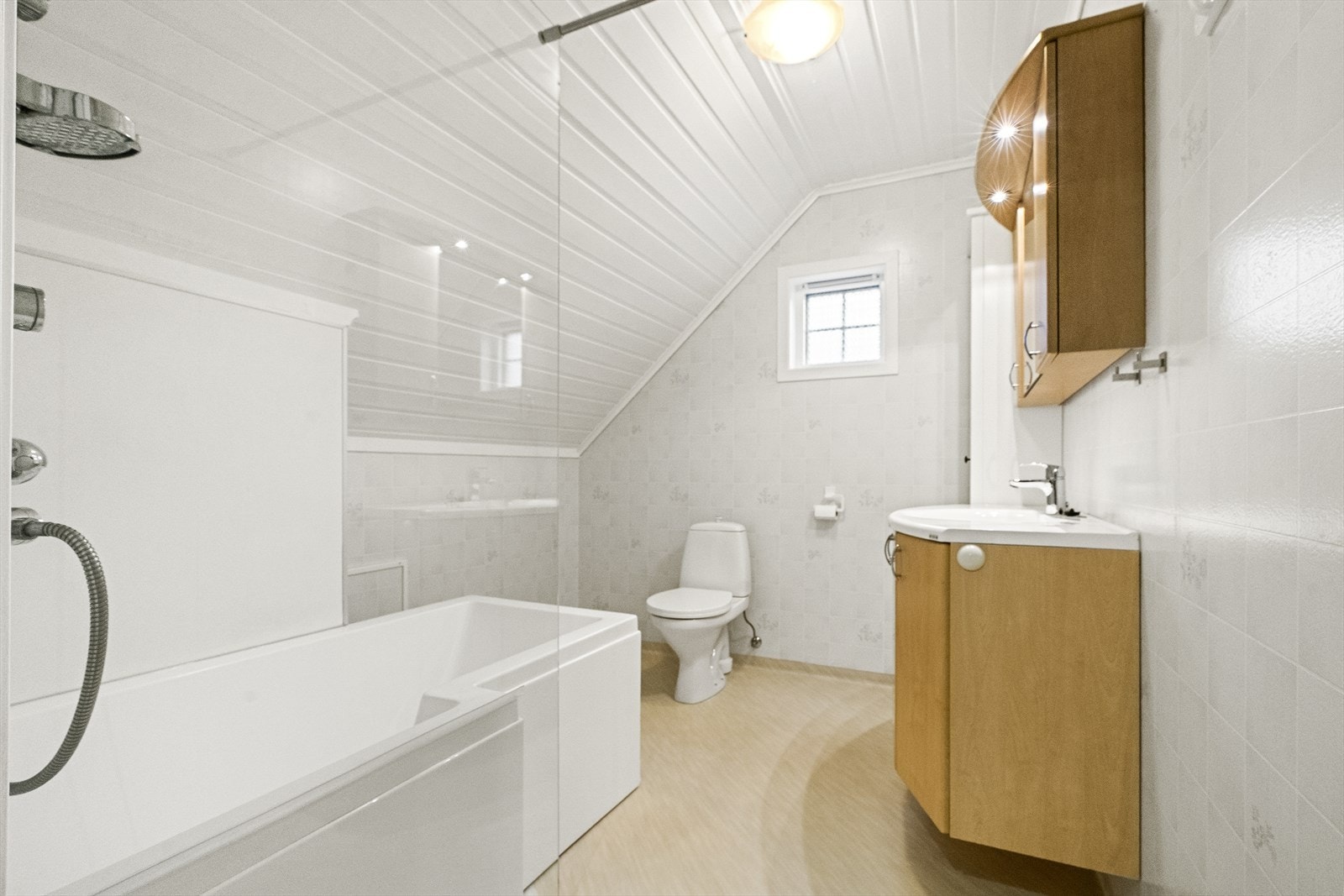 Bad på loft Galleribilde