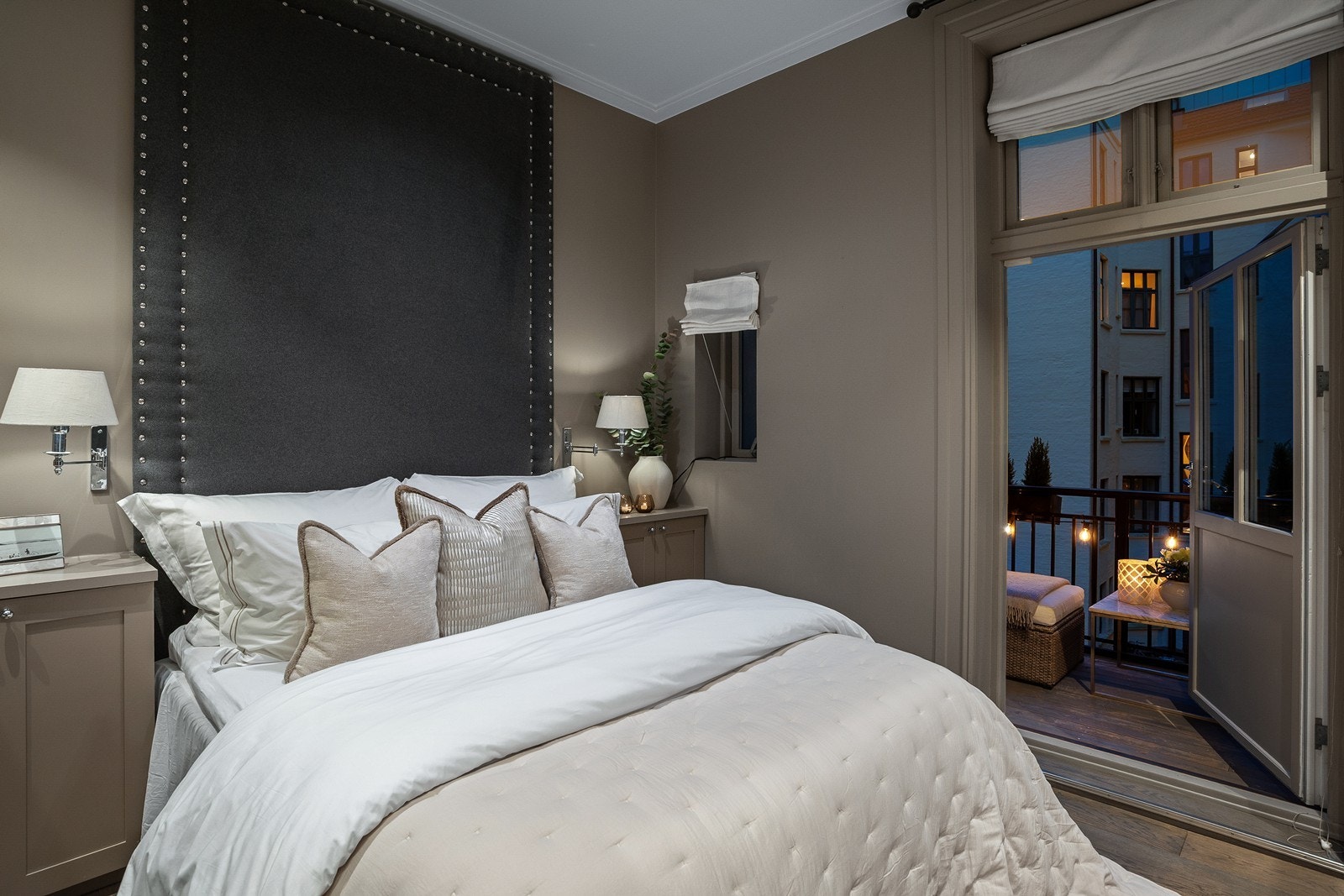 Fra soverommet er det adkomst til boligens balkong. Galleribilde