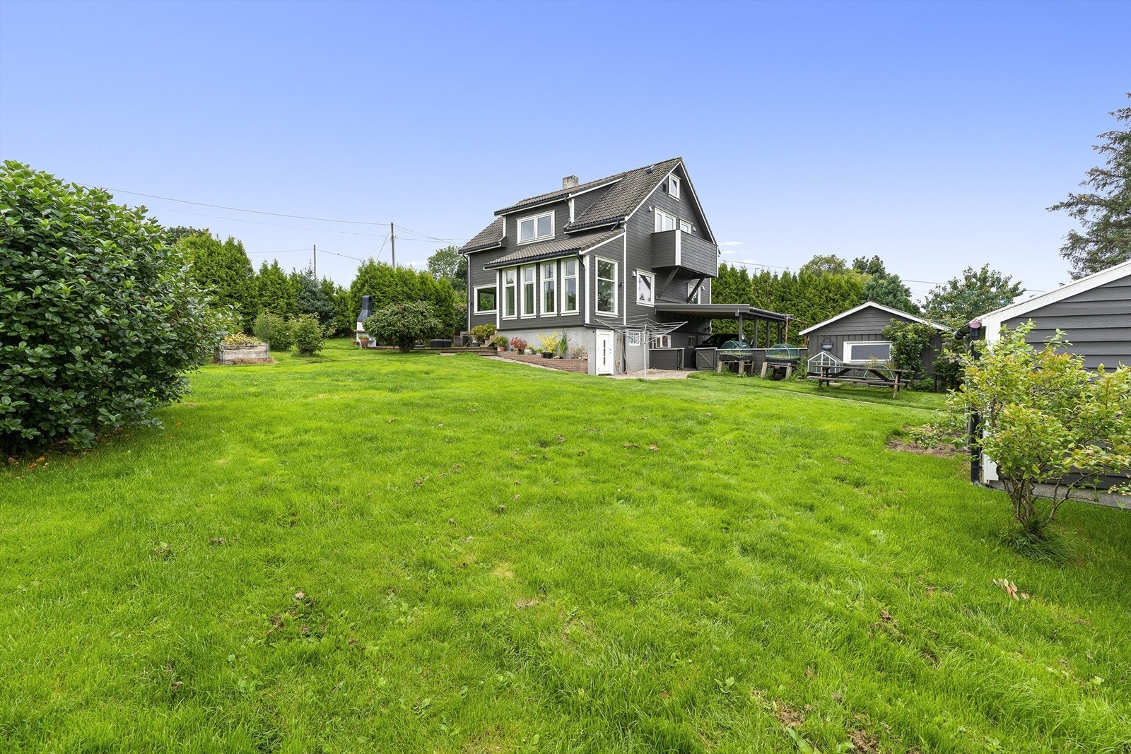 Lene Hviding v/Krogsveen Stavanger, presenterer Randabergveien 259. Galleribilde