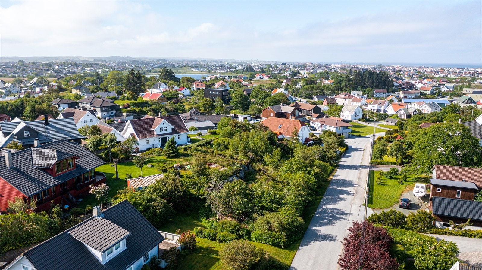 Vann og kloakk i nærheten (se kart vedlagt i salgsoppgaven) Galleribilde