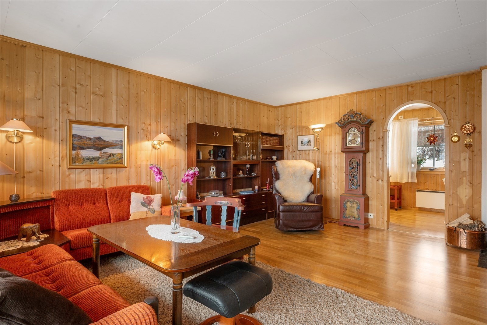 Det er lite synlig bruksslitasje, og boligen fremstår svært pent brukt. Galleribilde