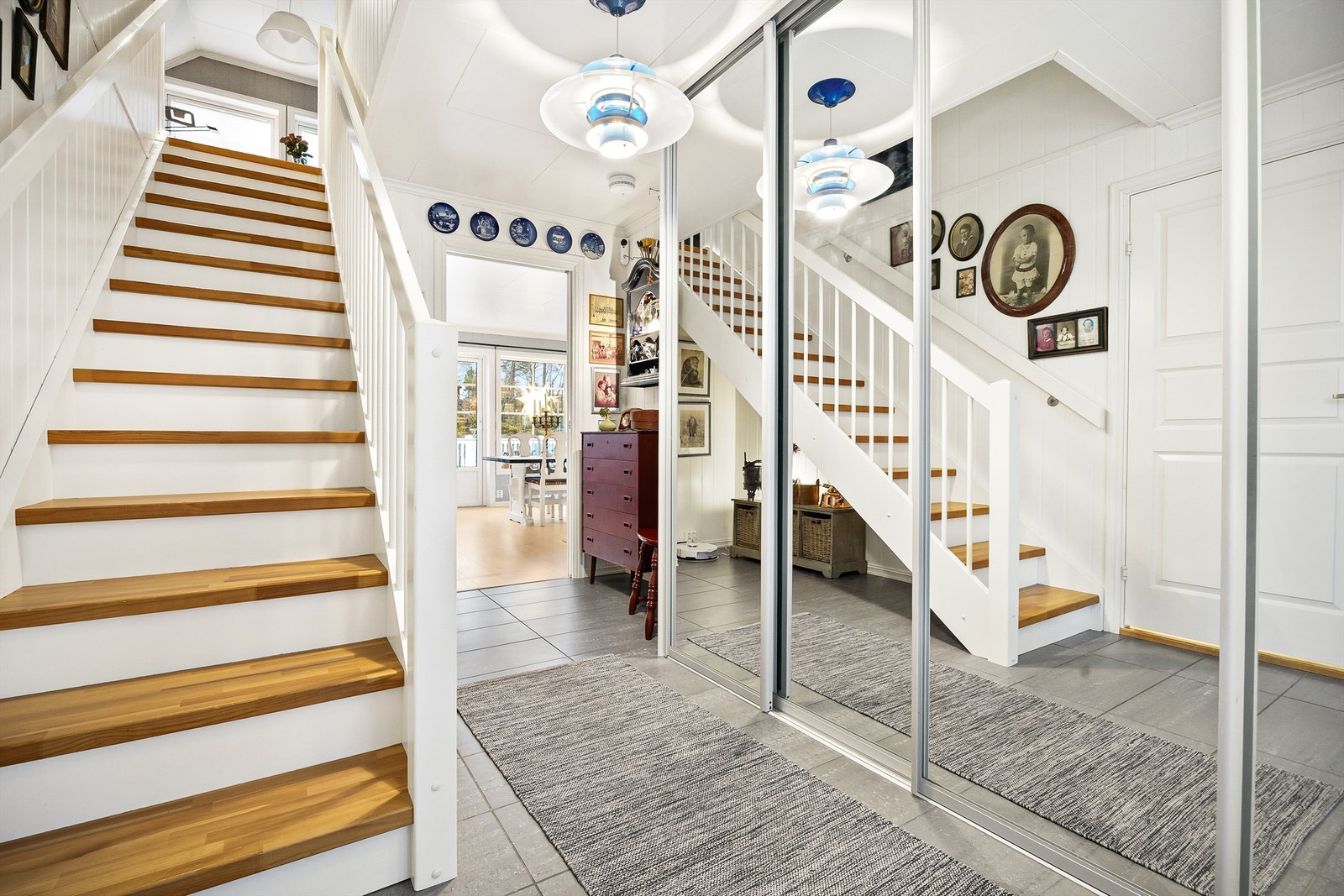 Det er gulvvarme på begge bad og i entré Galleribilde