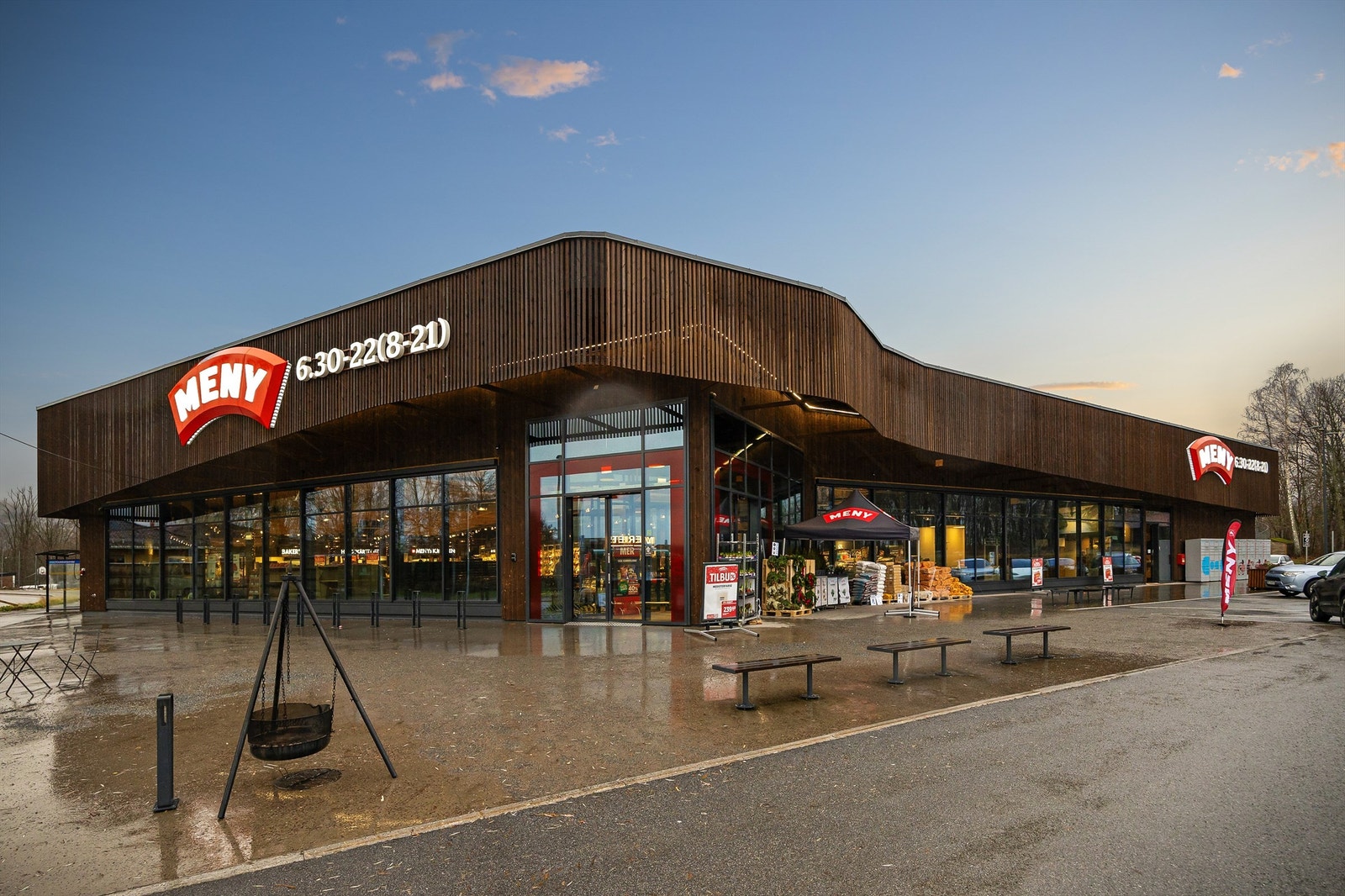 Sentrumsområdet har gjennomgått en betydelig modernisering i de senere år - Ca. 4 min kjøring til Meny Klokkerjordet Galleribilde