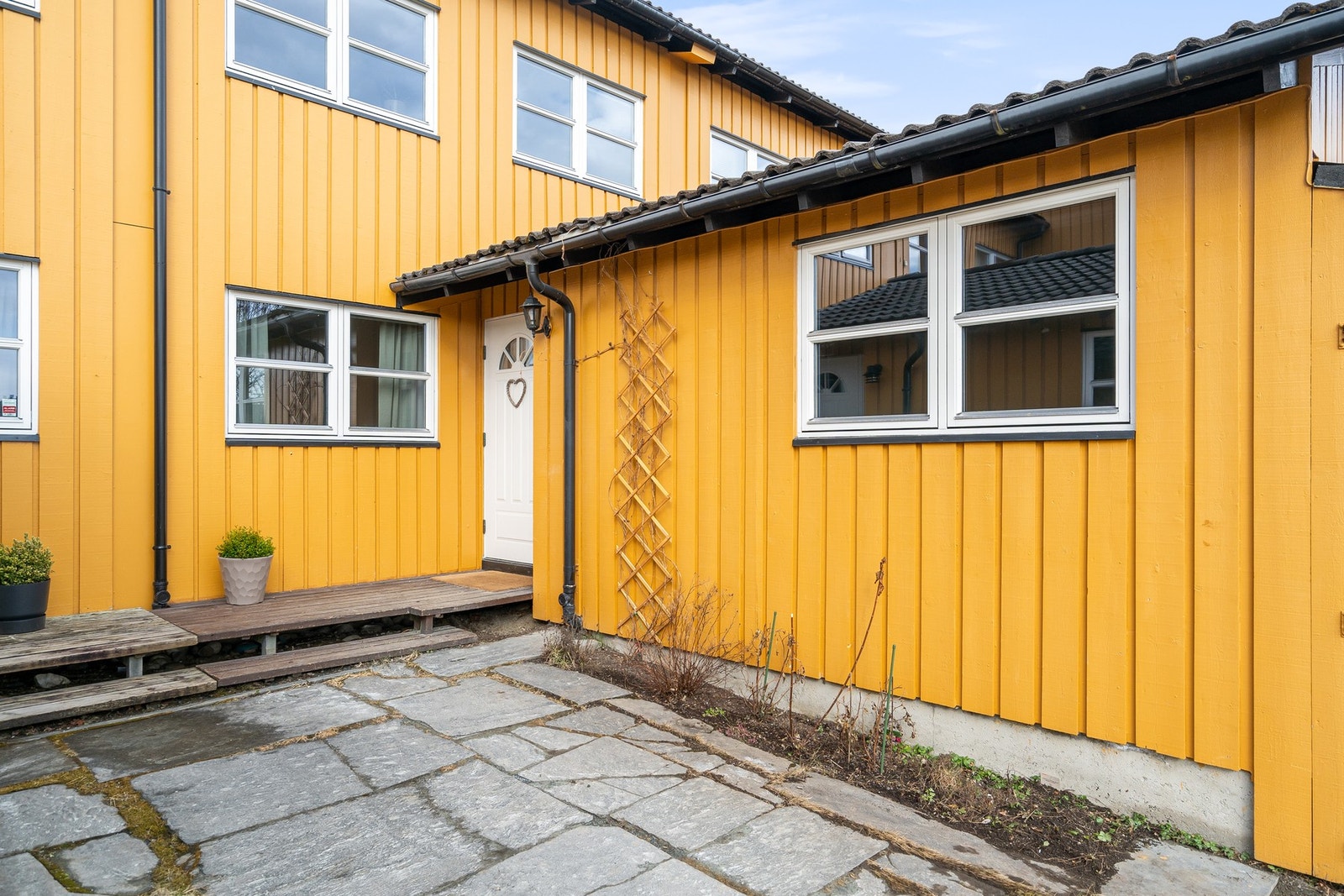 Et flott og innholdsrikt rekkehus i et attraktivt boområdet Galleribilde