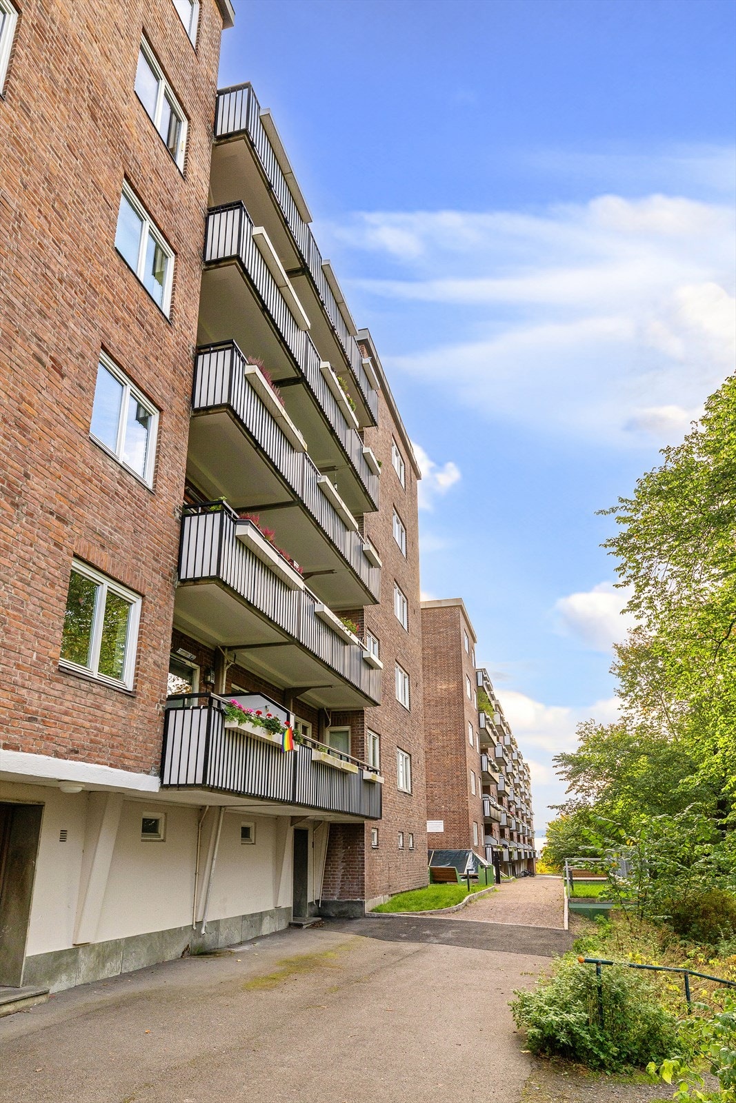 Leiligheten vender mot rolige omgivelser Galleribilde