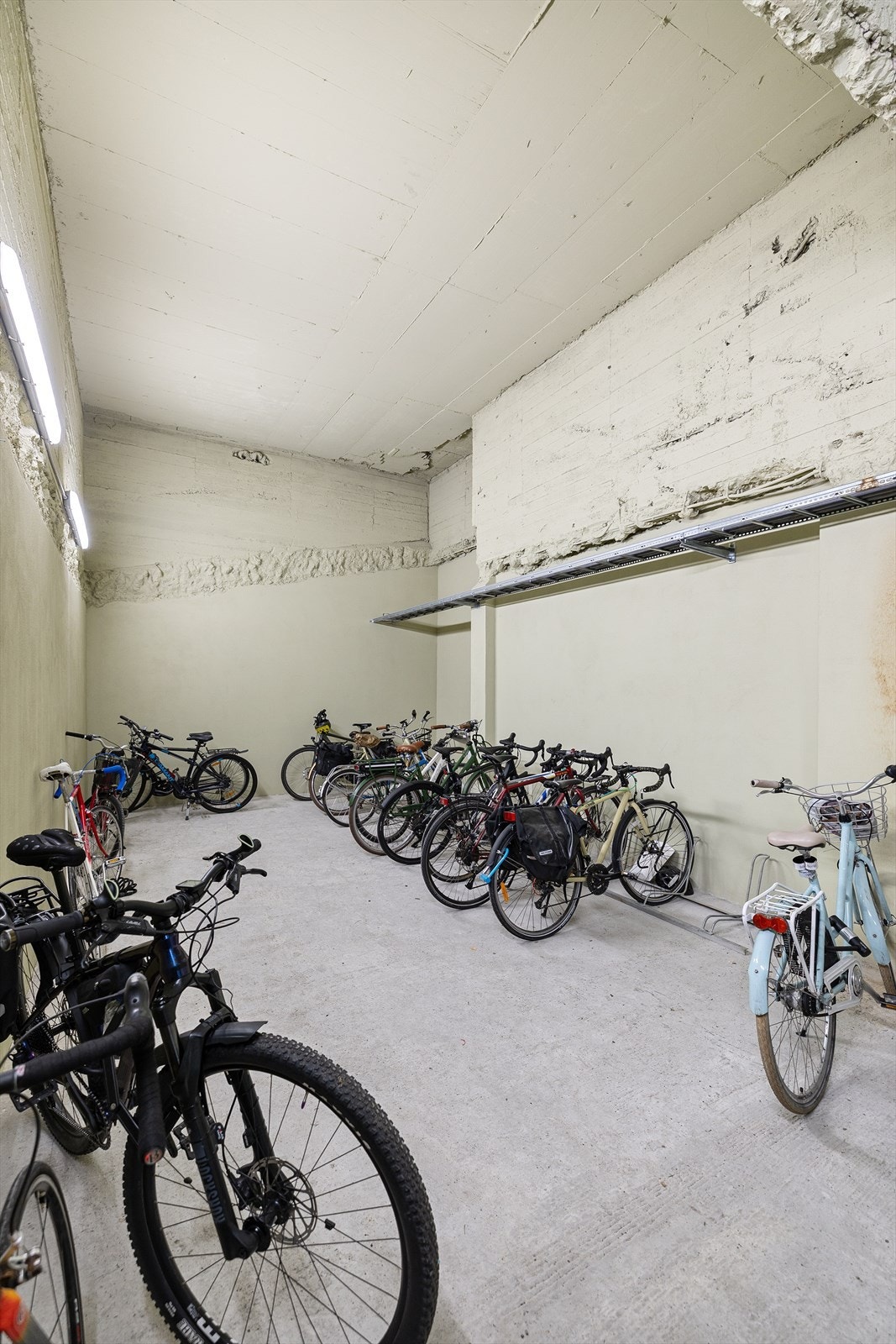 Borettslaget har flere sykkelrom tilgjengelige for beboerne Galleribilde