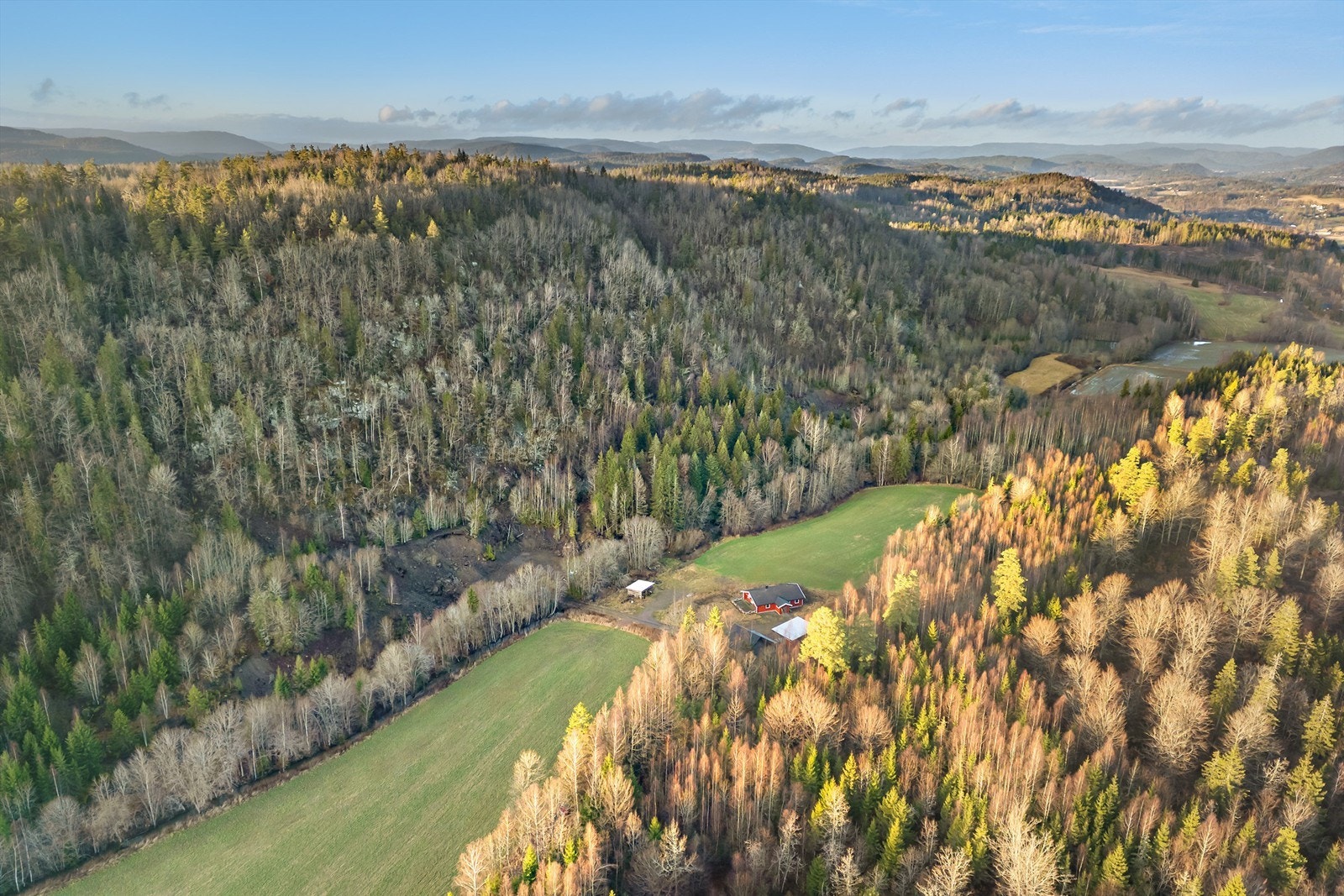 Eiendommen ligger veldig privat. Galleribilde